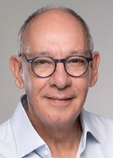 Foto oficial de Helio Peluffo